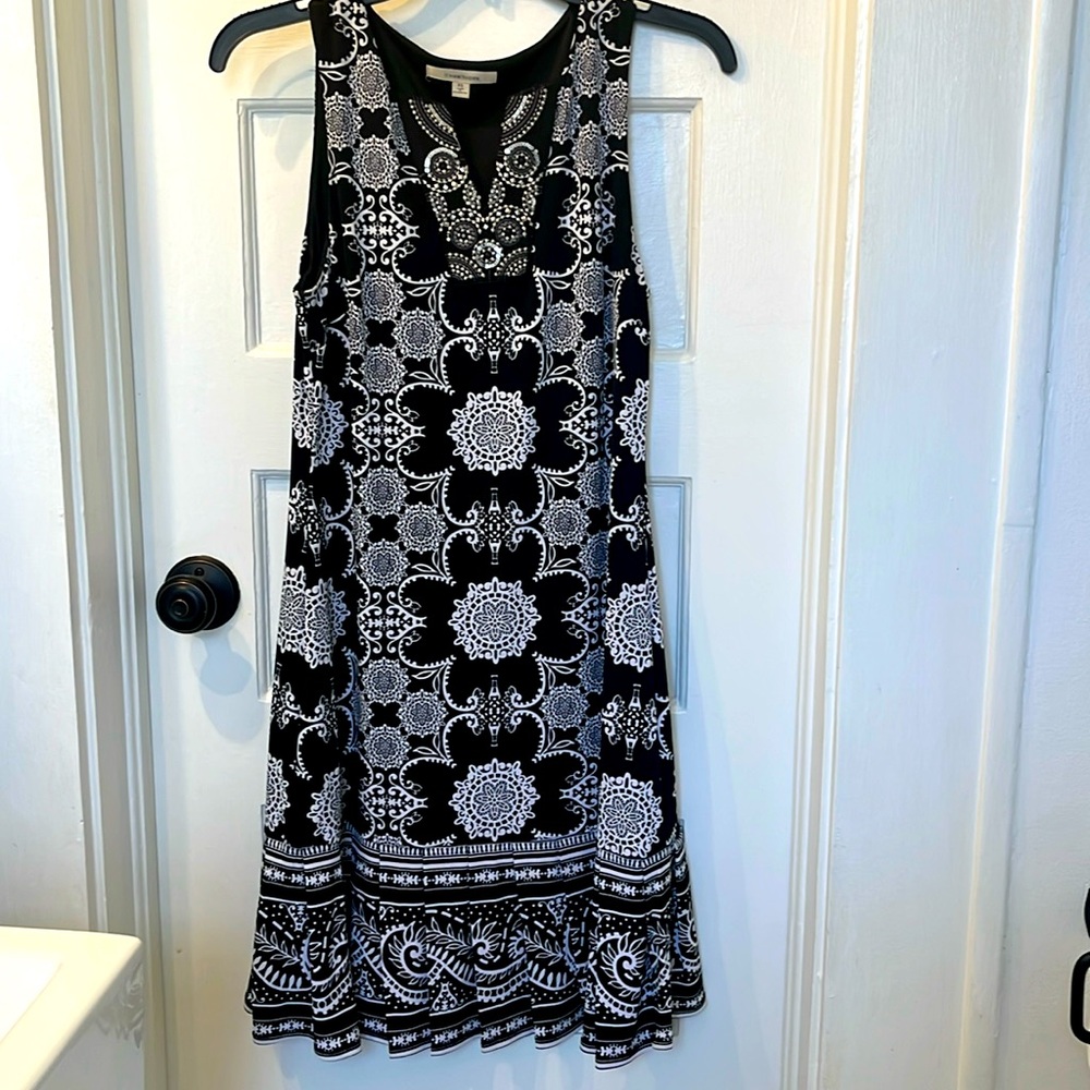 Hawthorn dress in black & white sleeveless